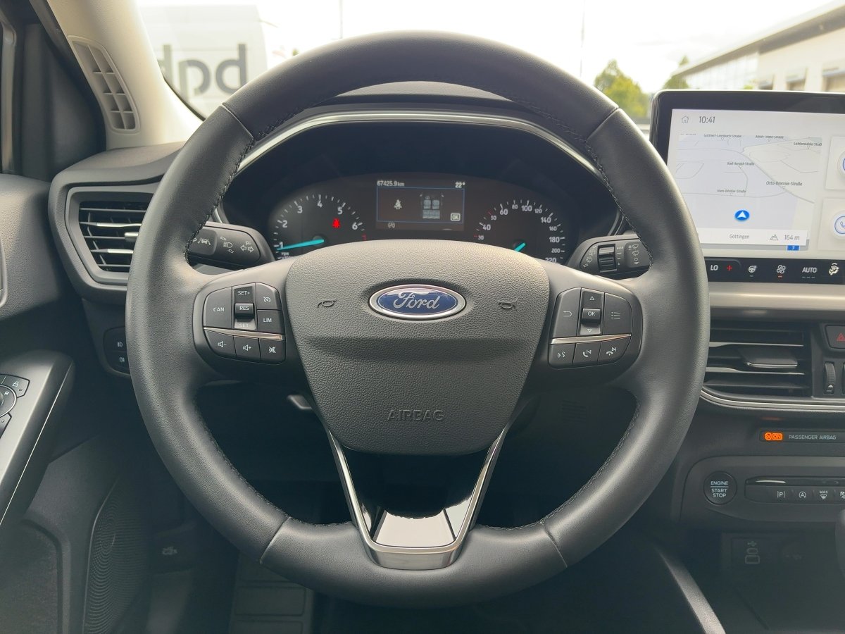 Ford Focus Turnier Titanium 1.0 EcoBoost Automatik
