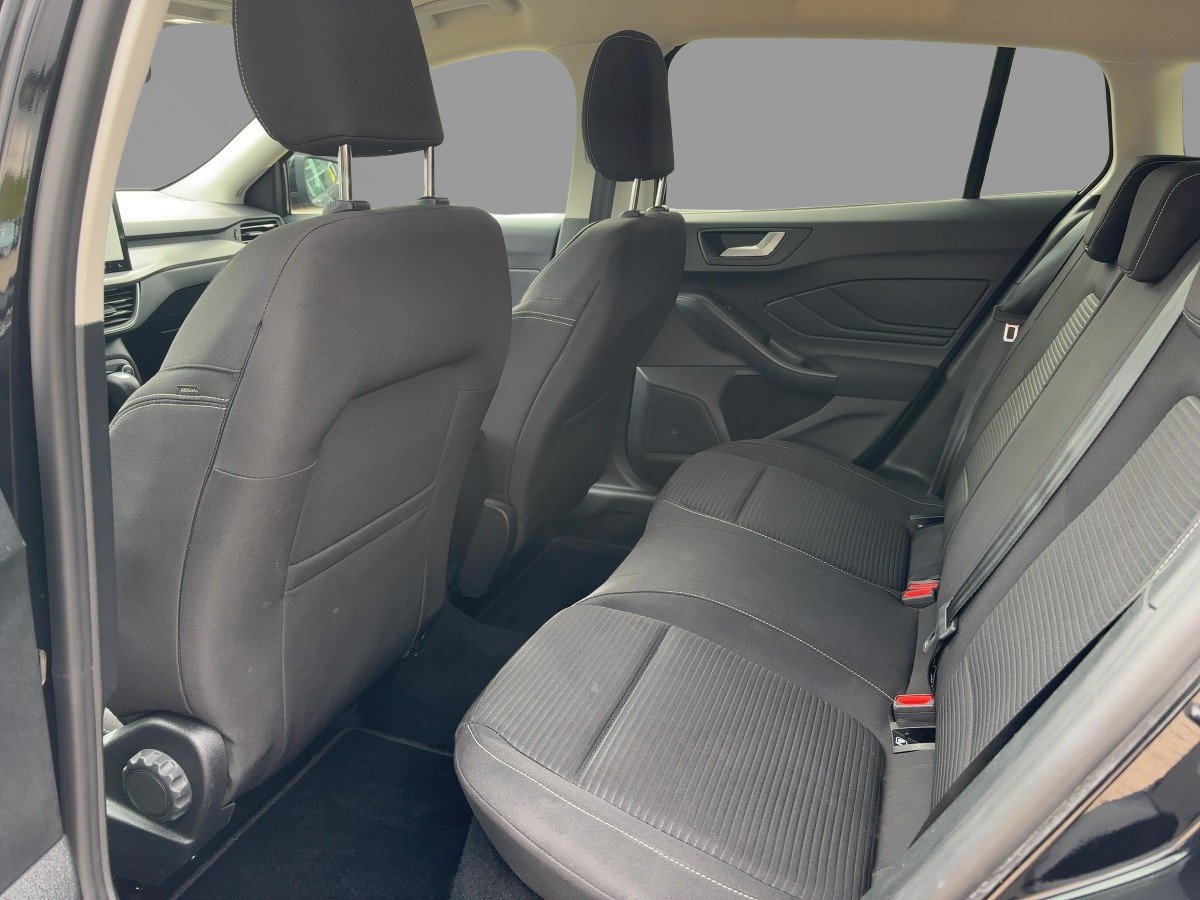 Ford Focus Turnier Titanium 1.0 EcoBoost Automatik