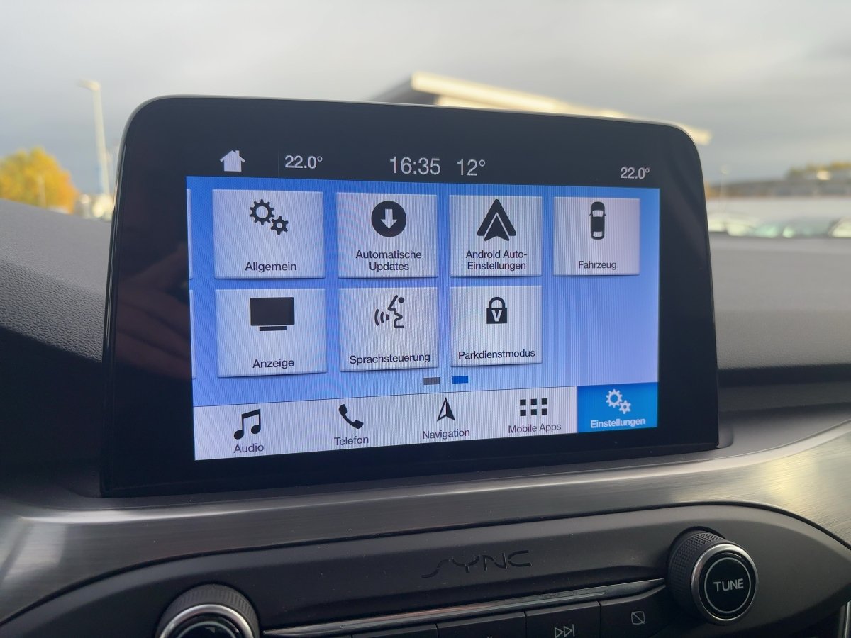 Ford Focus 1.5 EcoBoost Titanium LED*NAVI*SHZ*SYNC*LM