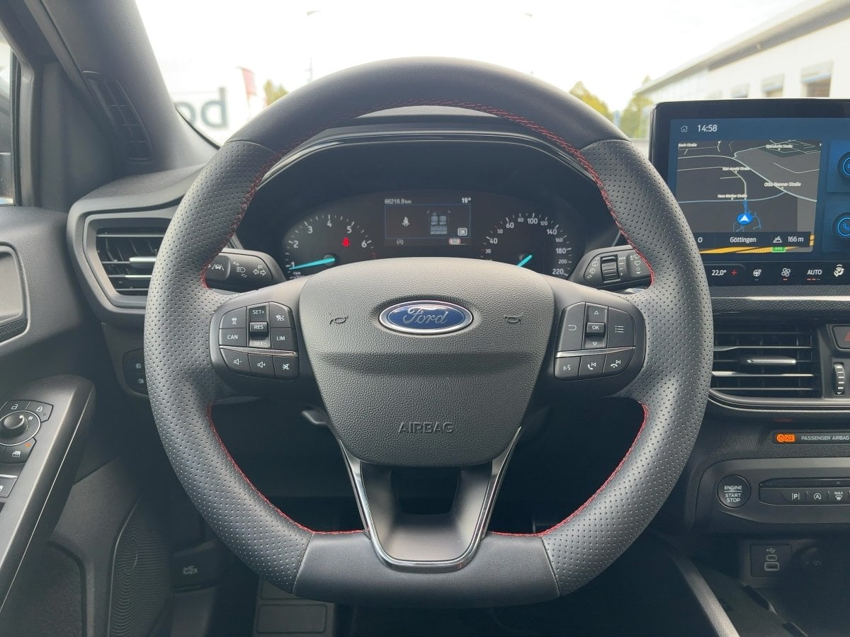 Ford Focus Turnier 1.0 EcoBoost ST-Line AHK*CAM*LED