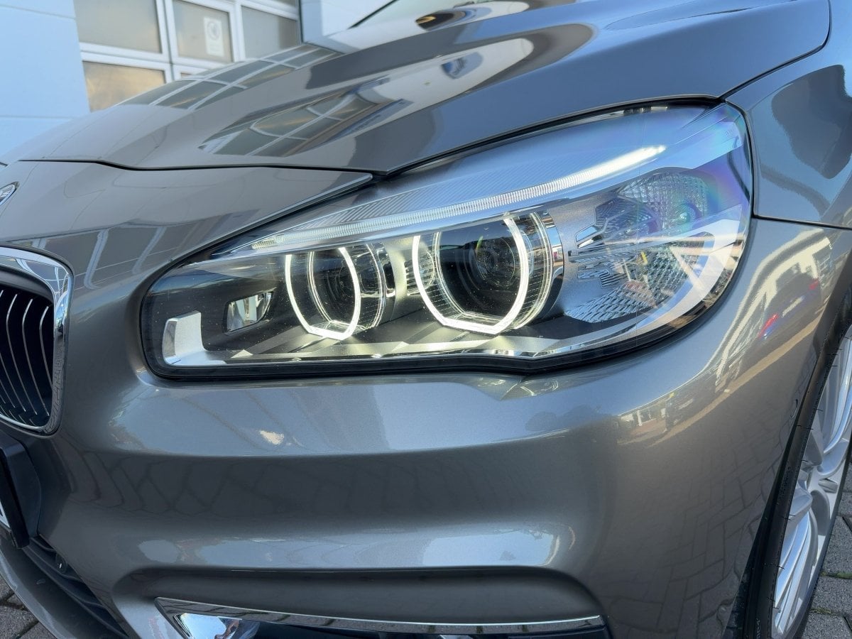 BMW 220d Active Tourer xDrive Luxury Line AHK*CAM*SD