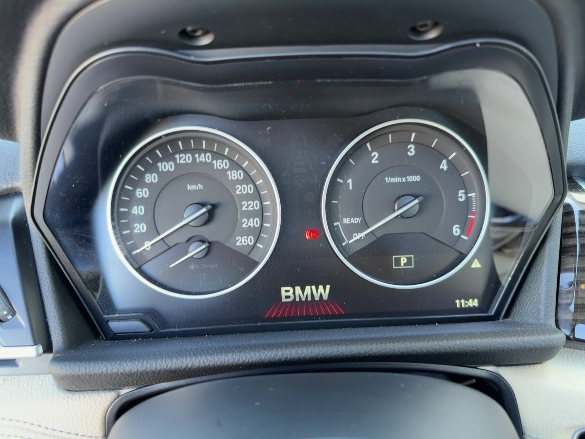 BMW 220d Active Tourer xDrive Luxury Line AHK*CAM*SD