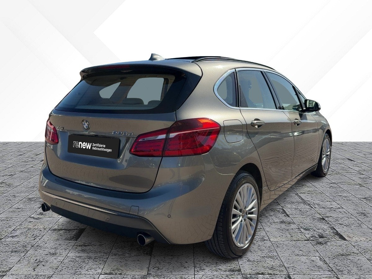 BMW 220d Active Tourer xDrive Luxury Line AHK*CAM*SD