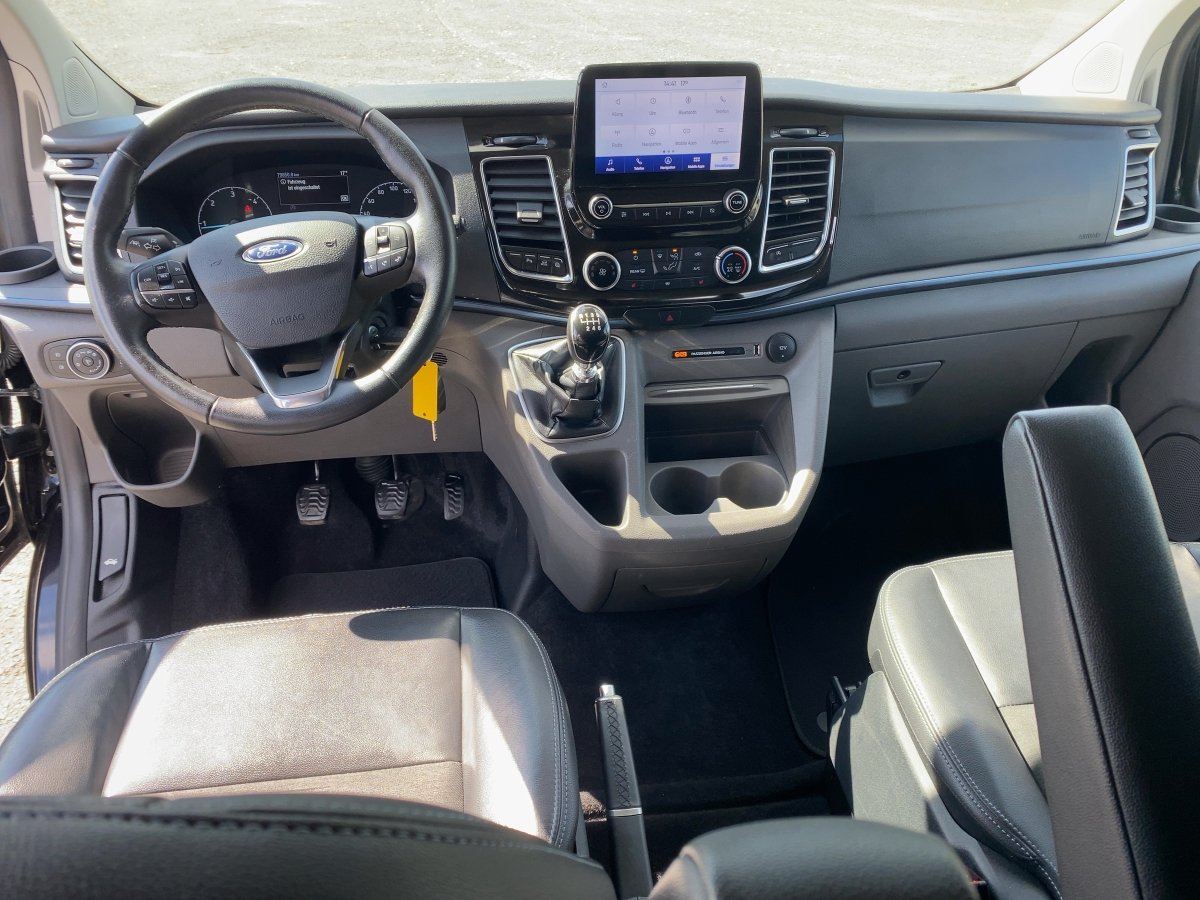 Ford Tourneo Custom Kombi 2.0 TDCI 320 L1 Active AHK