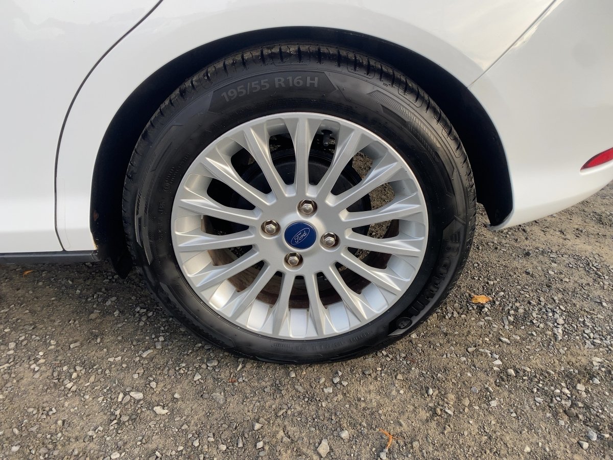 Ford B-MAX 1.6 Duratec Titanium AHK*LED*SHZ*SYNC*AHK