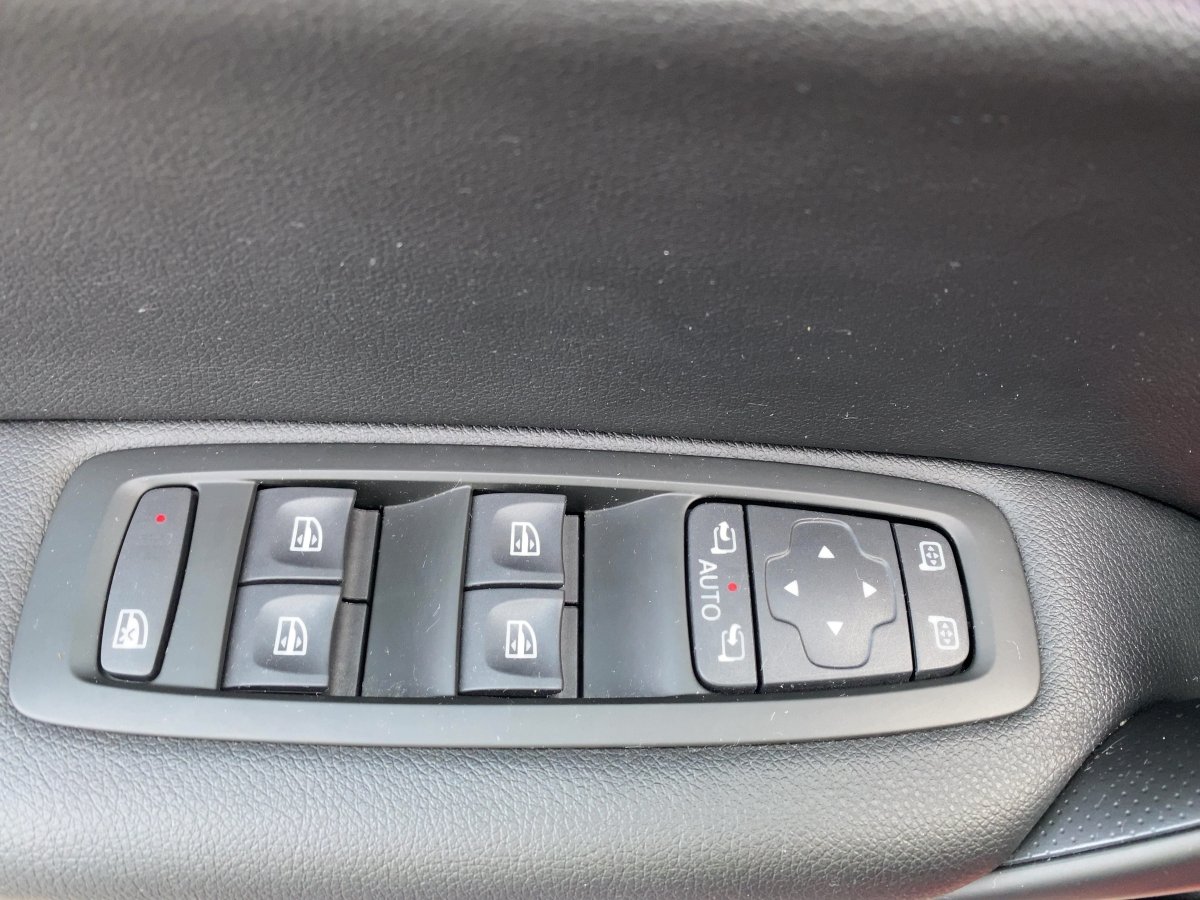 Renault Megane IV 1.6 E-TECH 160 R.S. Line LED*NAVI*SHZ