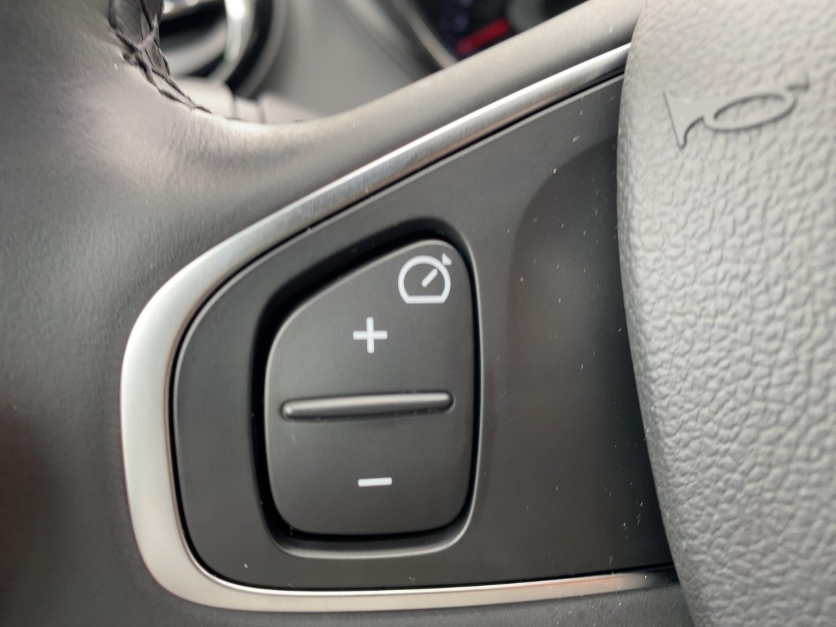 Renault Captur Intens ENERGY TCe 120 EDC ABS Fahrerairba