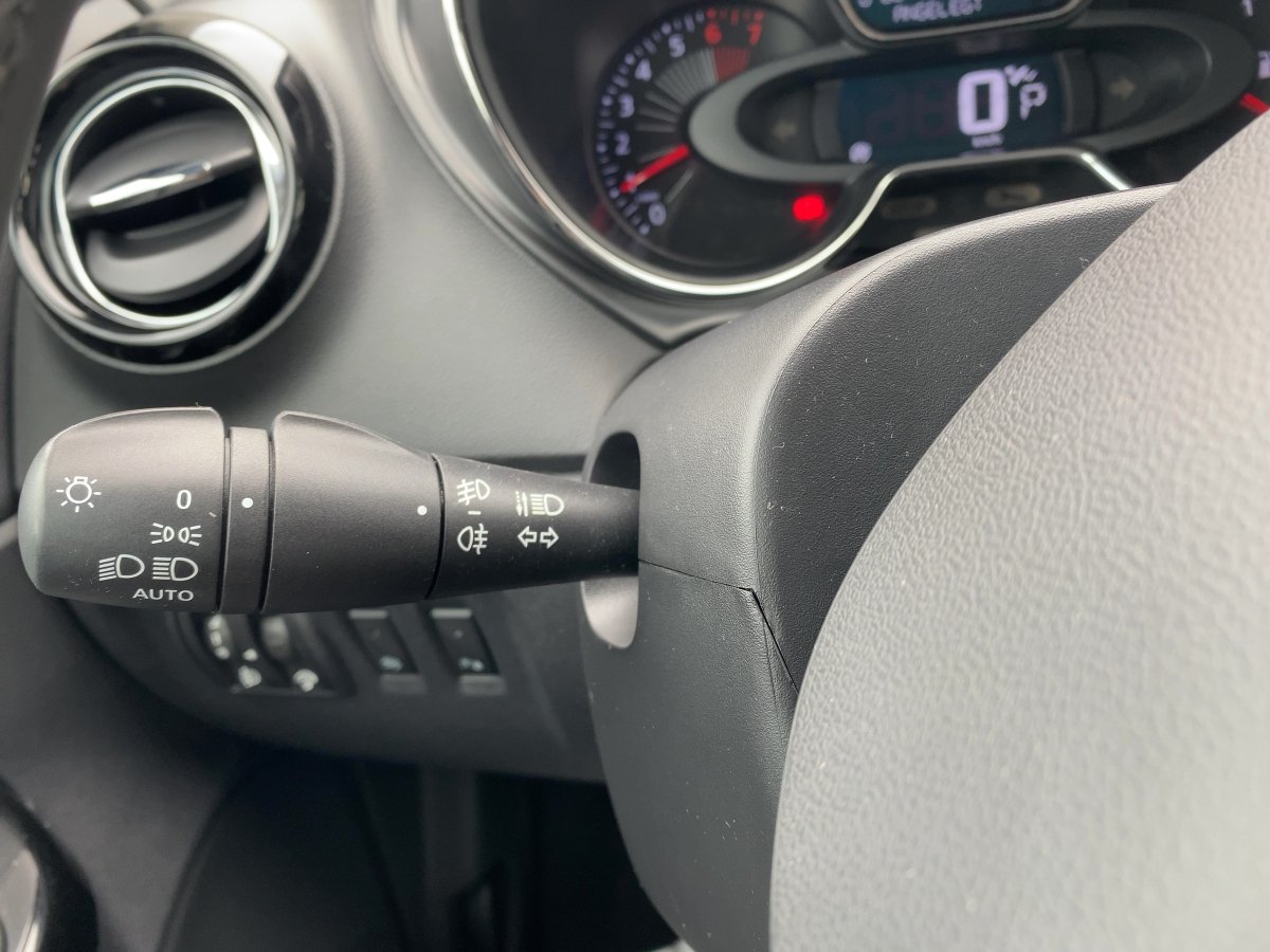 Renault Captur Intens ENERGY TCe 120 EDC ABS Fahrerairba