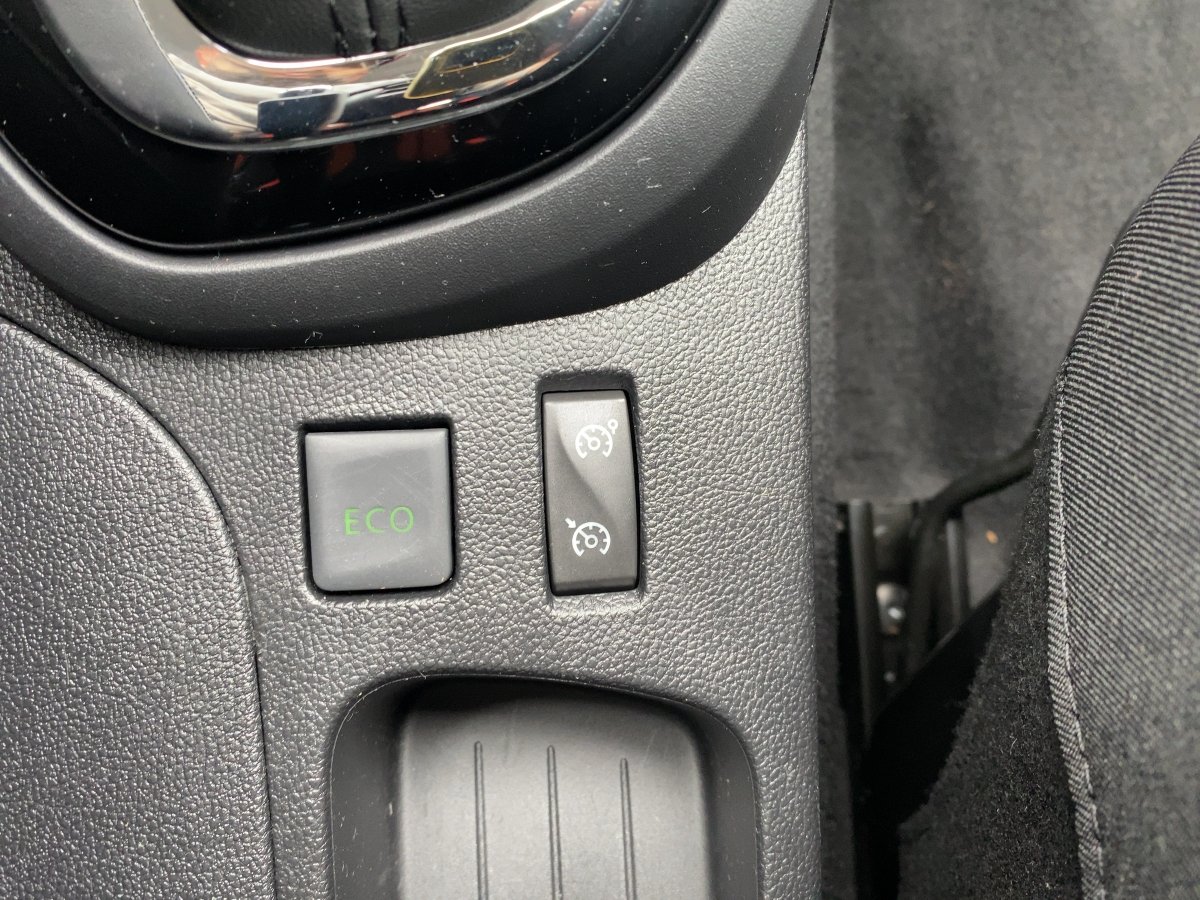 Renault Captur Intens ENERGY TCe 120 EDC ABS Fahrerairba