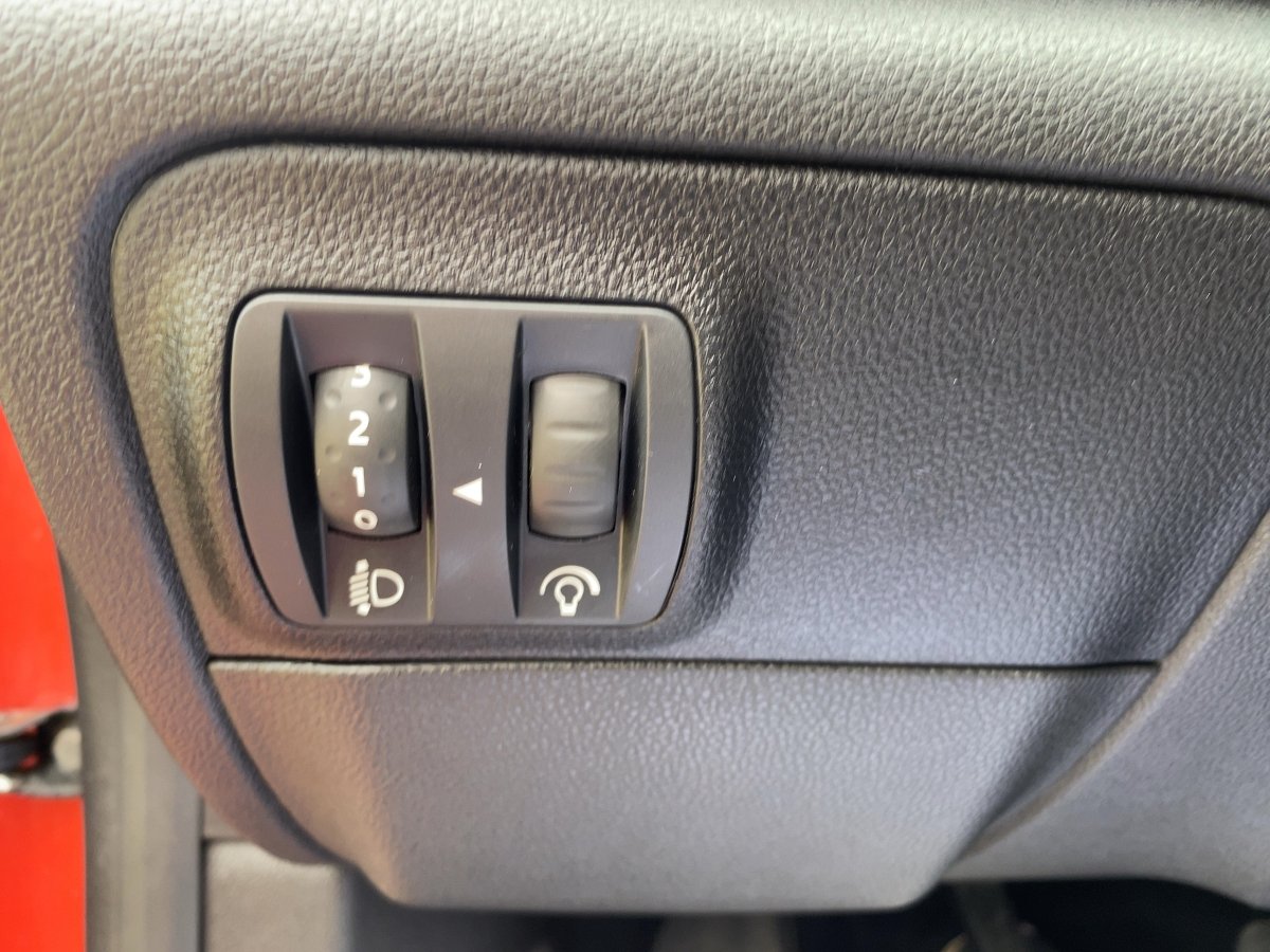 Renault Megane IV 1.3 TCe 140 GPF Zen LED*PDC*2xKlima