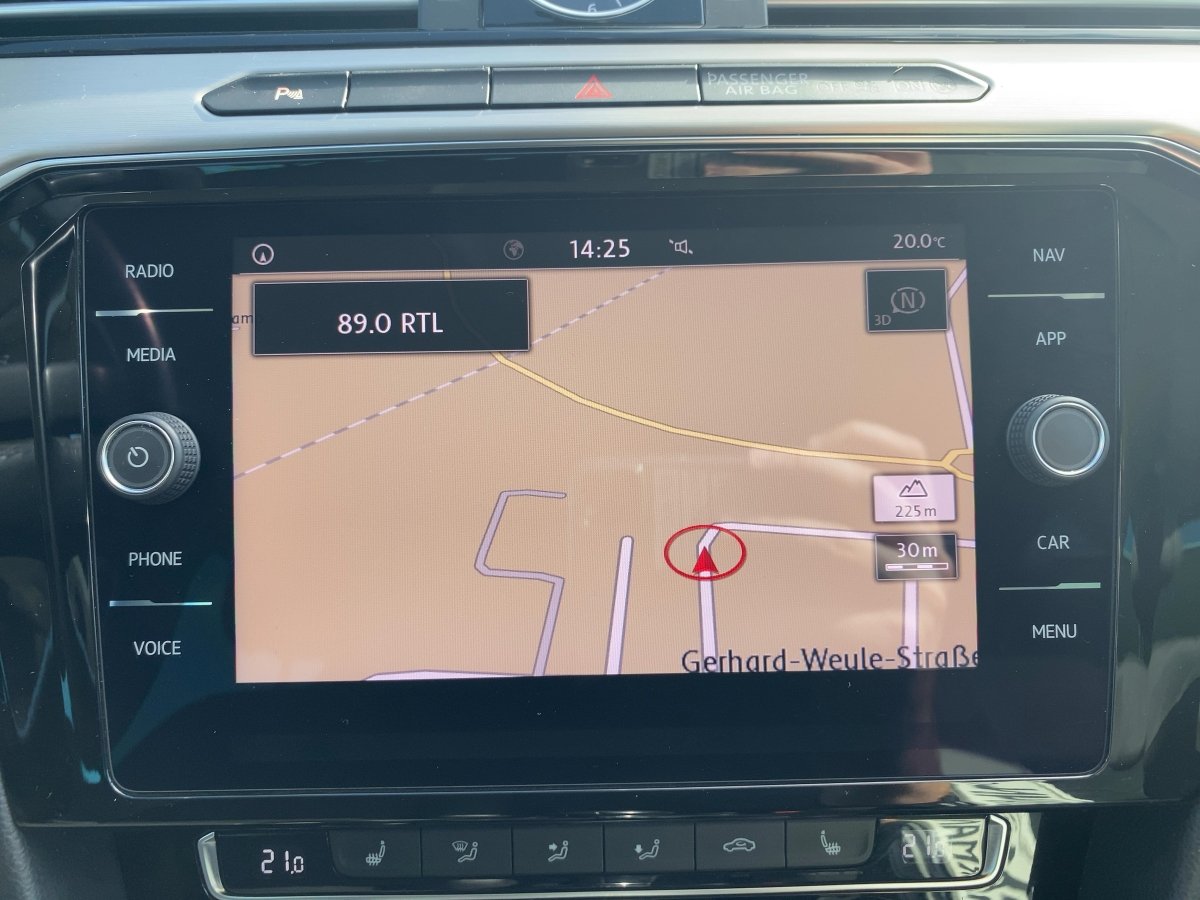 VW Passat Variant 2.0 TDI BMT Highline / LED*NAVI