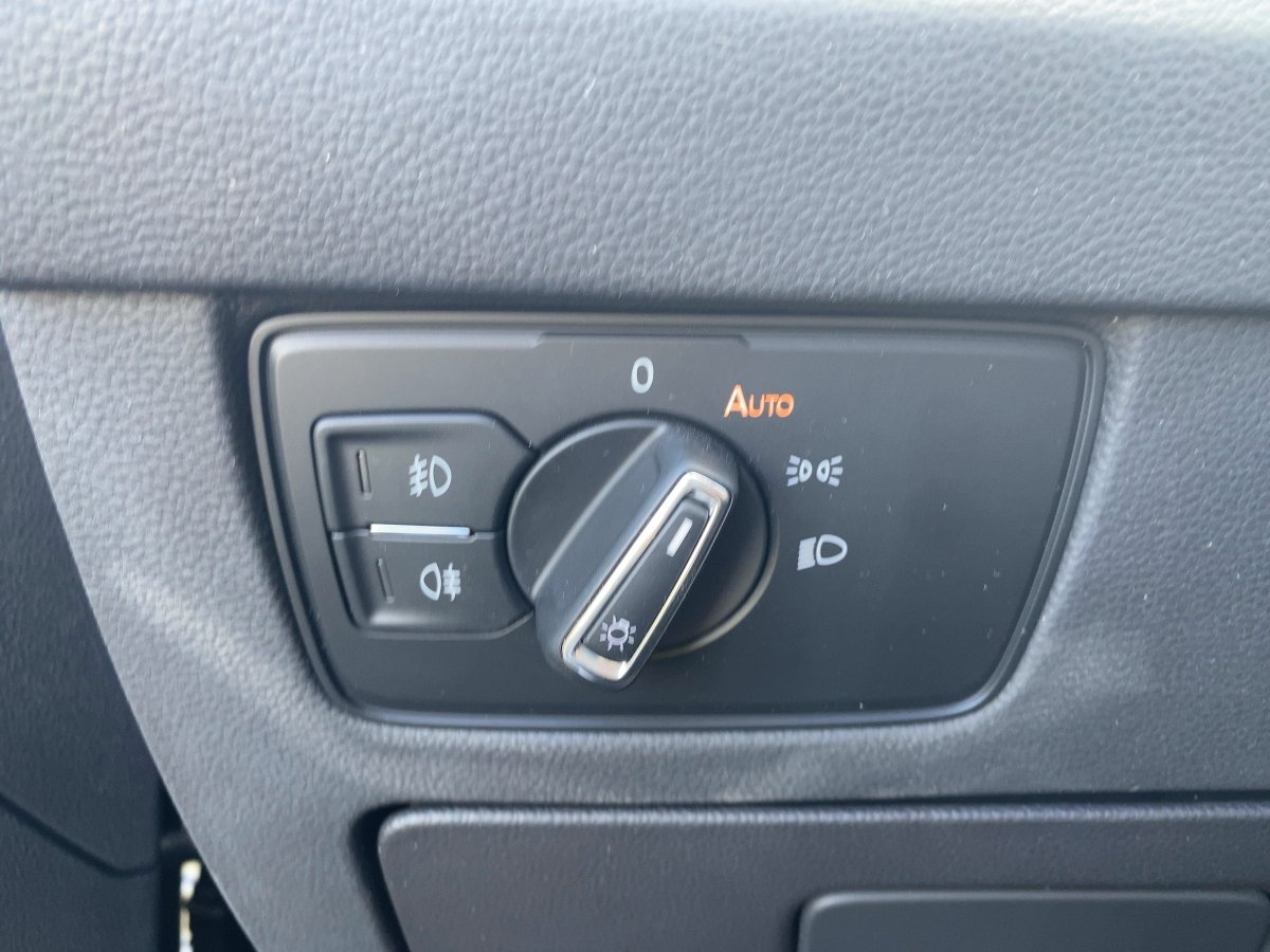 VW Passat Variant 2.0 TDI BMT Highline / LED*NAVI
