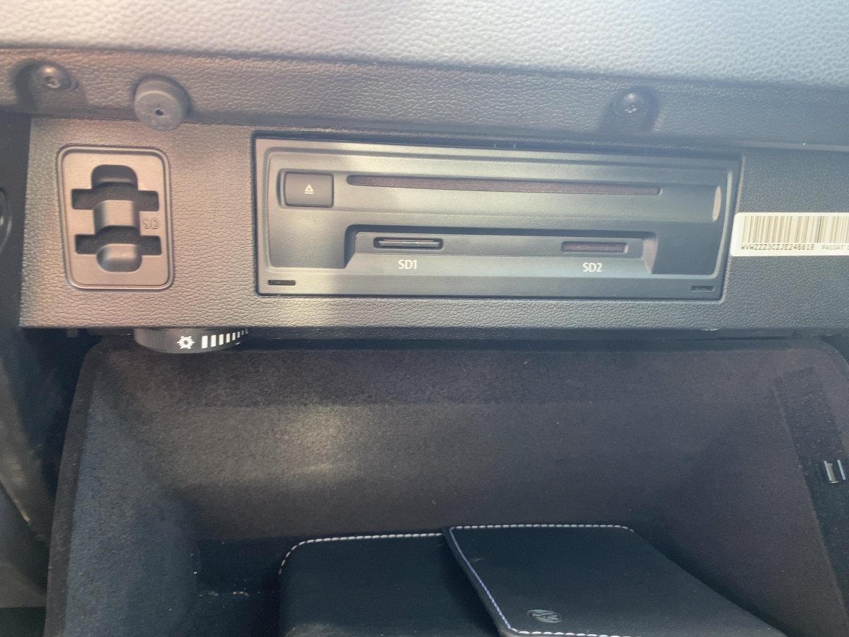 VW Passat Variant 2.0 TDI BMT Highline / LED*NAVI