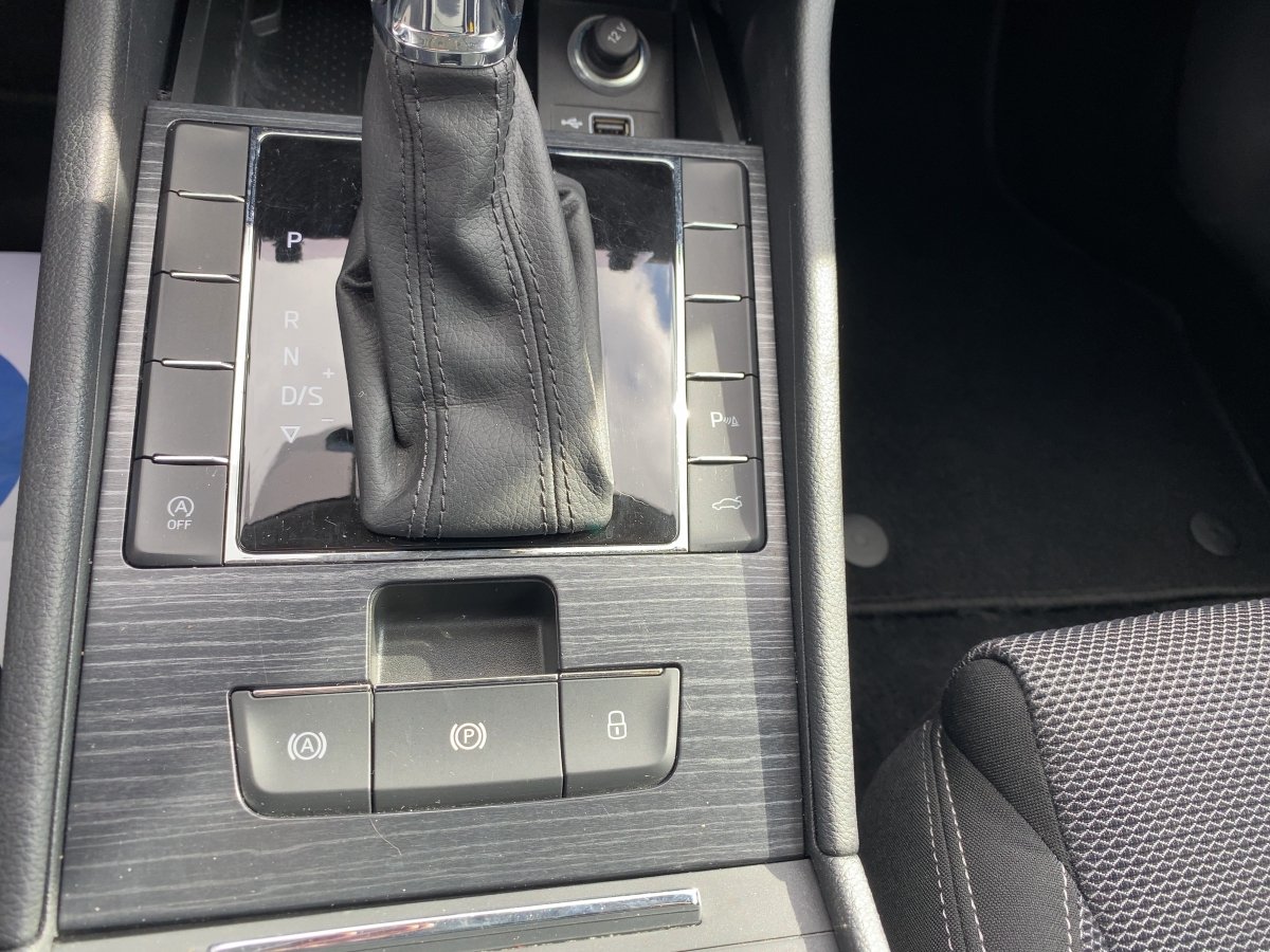 Skoda Superb Combi 1.5 TSI ACT Style CAM*LED*NAVI*SHZ
