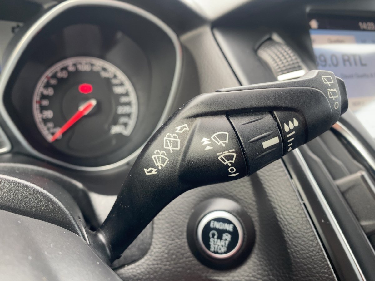 Ford Focus Turnier 2.0 EcoBoost CAM*LED*NAVI*SHZ*SYNC