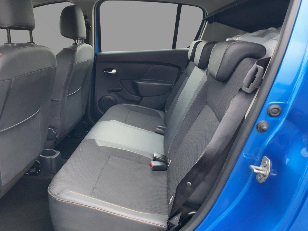 Dacia Sandero II 0.9 TCe 90 eco² Stepway Celebration