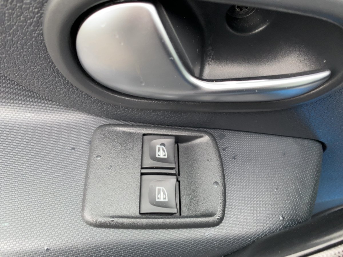 Dacia Sandero II 0.9 TCe 90 eco² Stepway Celebration