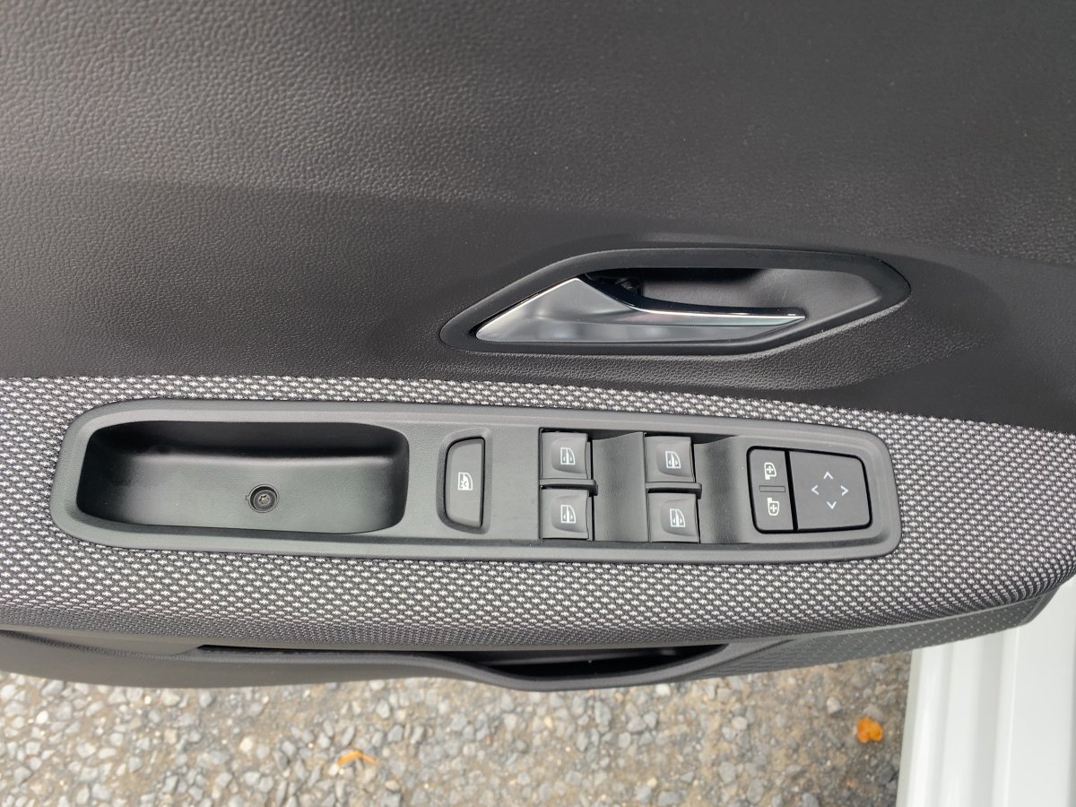 Dacia Sandero III 1.0 TCe 90 Comfort LED*PDC*Sitzhzg