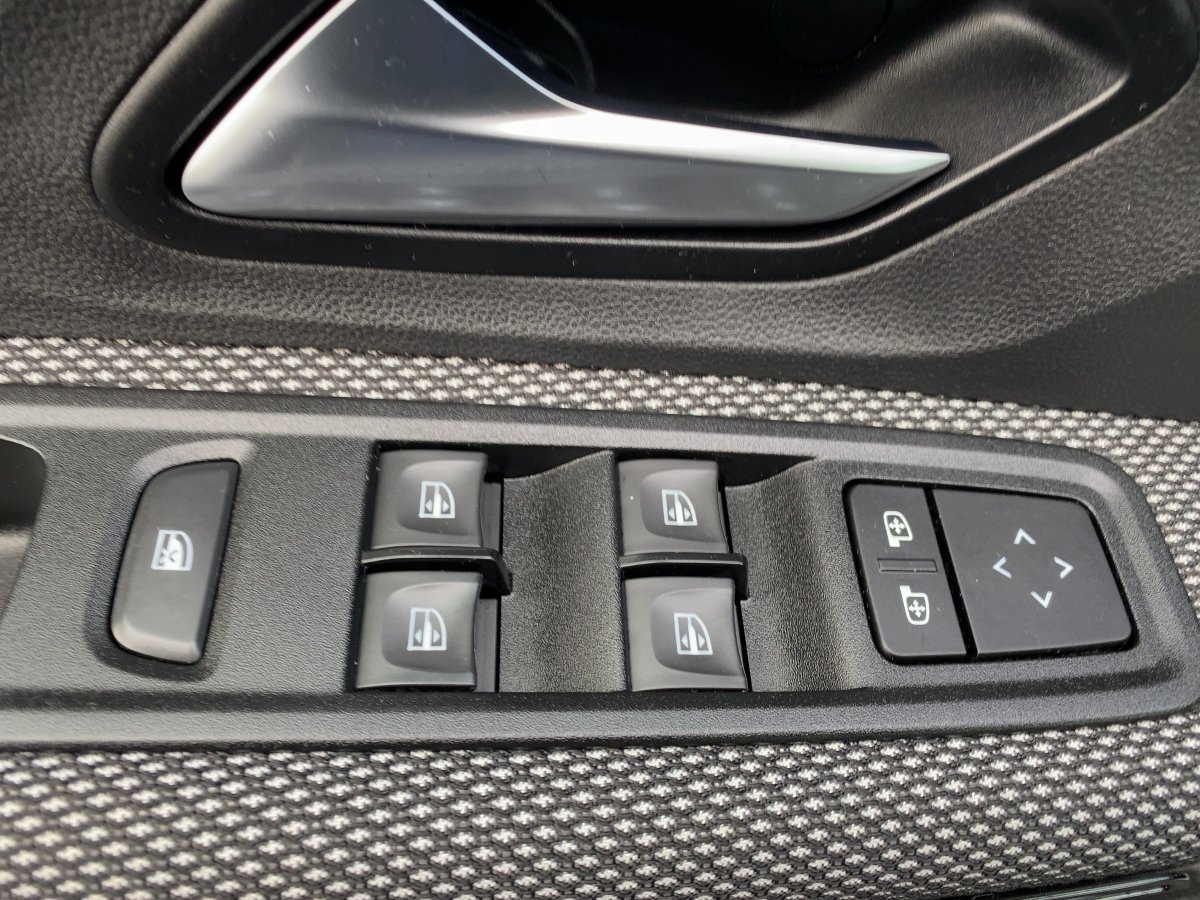 Dacia Jogger TCe 110 Extreme+ *7-Sitzer*Navi*Kamera*