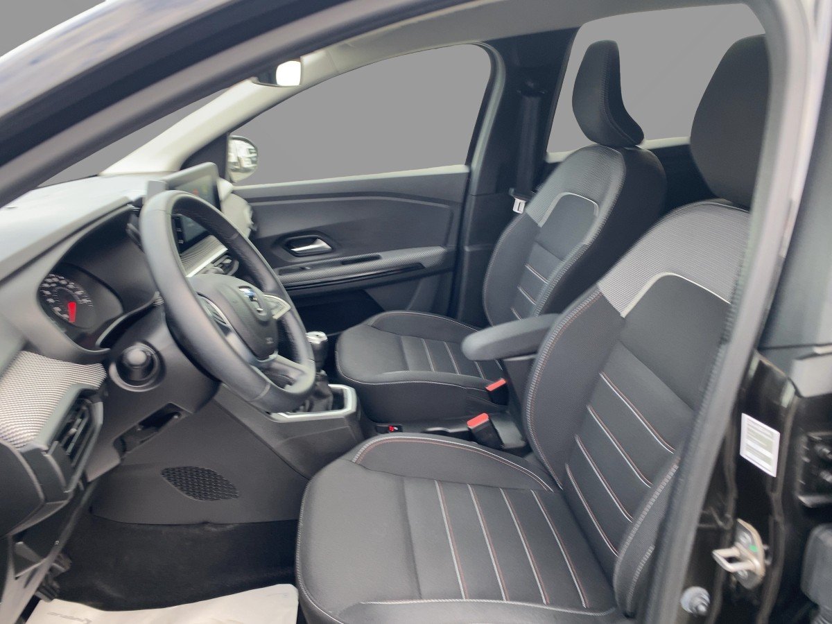 Dacia Jogger TCe 110 Extreme+ *7-Sitzer*Navi*Kamera*