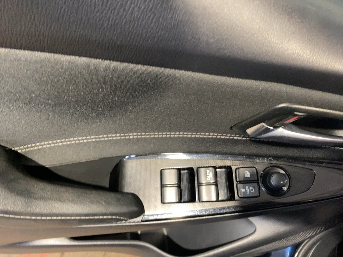 Mazda 2 1.5 SKYACTIV-G 115 i-ELOOP Sports-Line CAM*LED