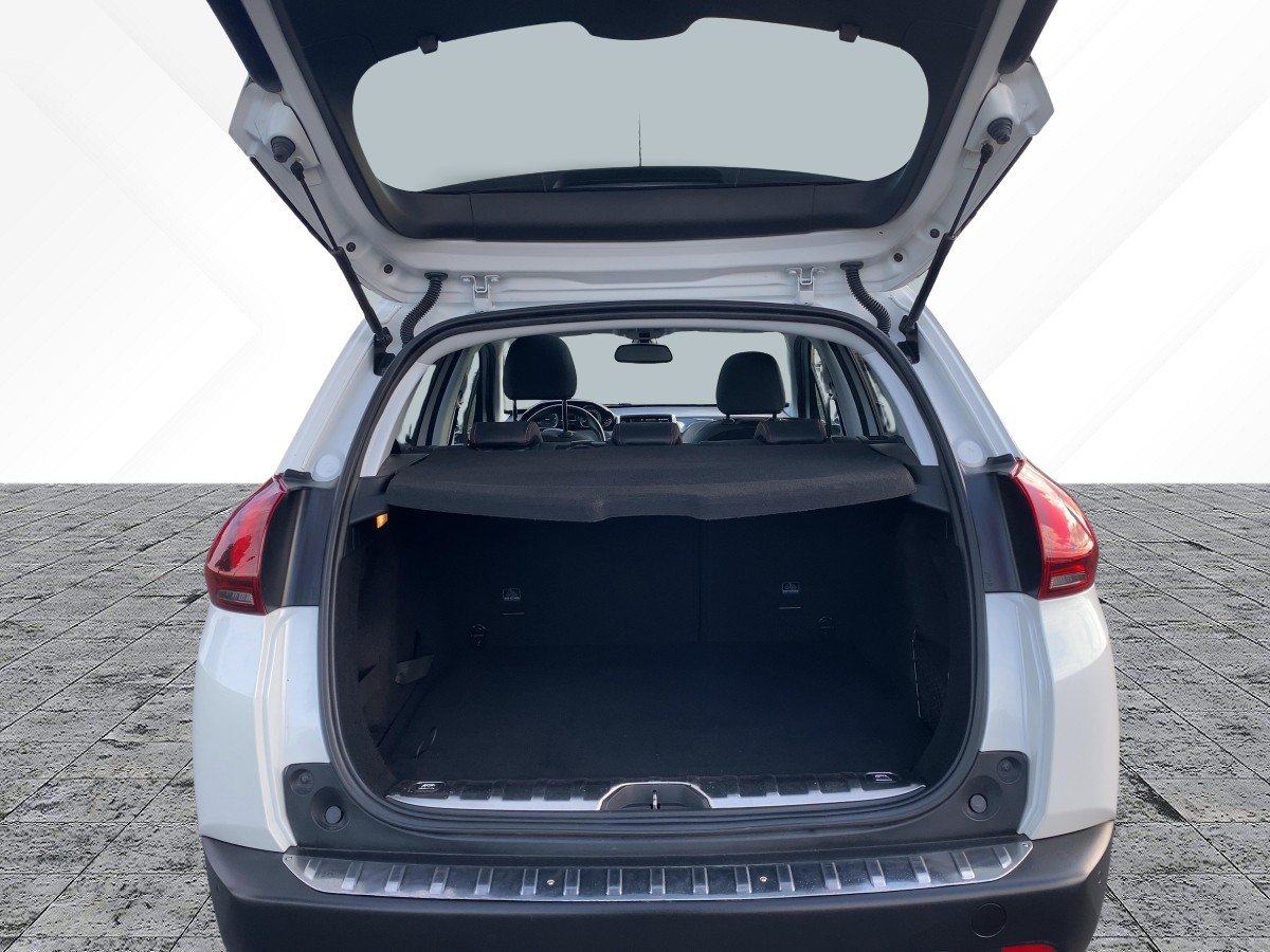 Peugeot 2008 1.2 PureTech 110 Allure CAM*NAVI*Pano*SHZ