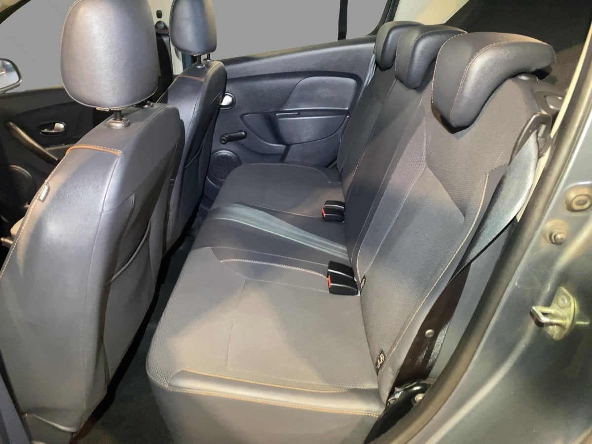 Dacia Sandero II 0.9 TCe 90 eco² Stepway Celebration