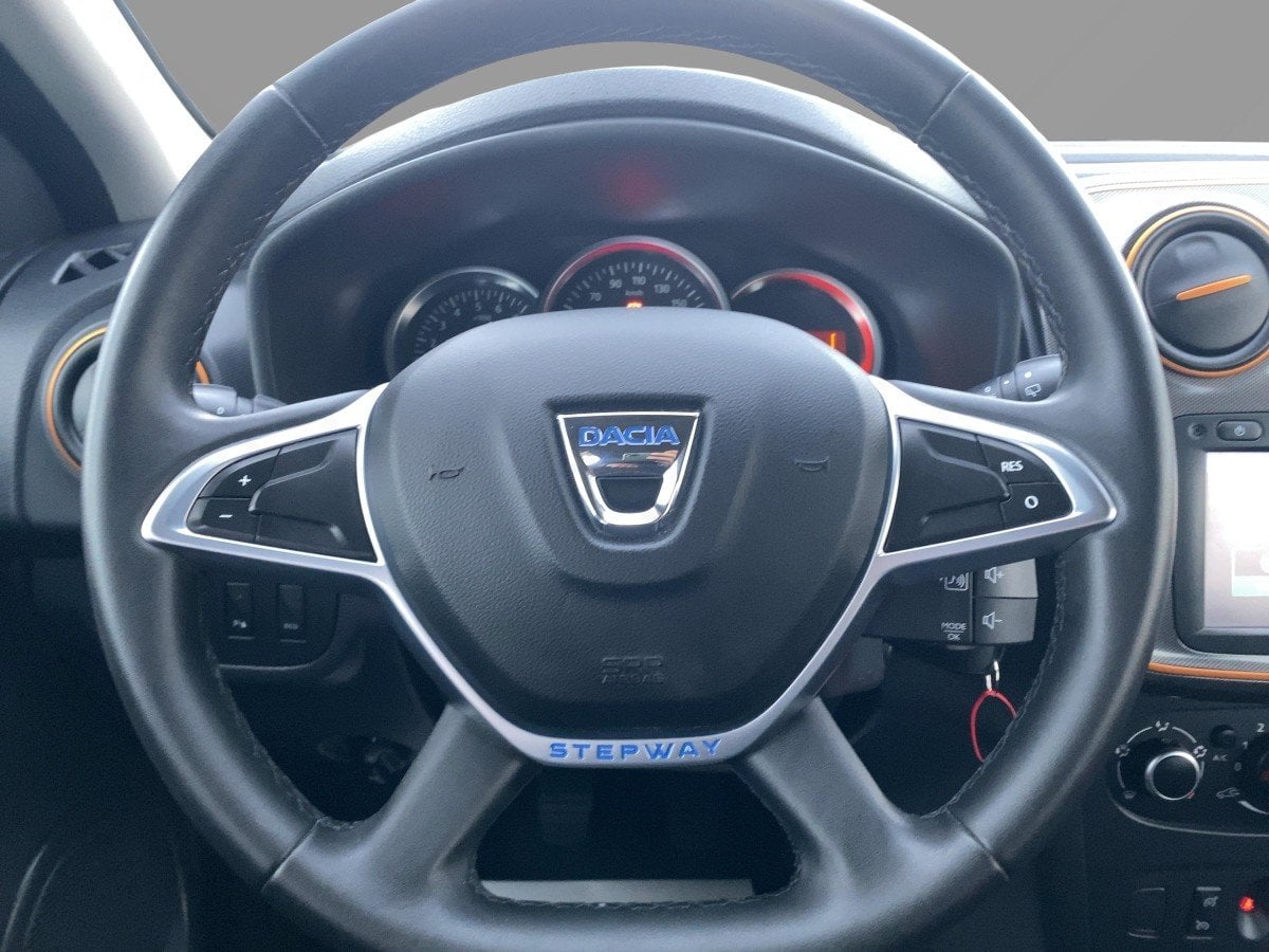 Dacia Sandero II 0.9 TCe 90 eco² Stepway Celebration