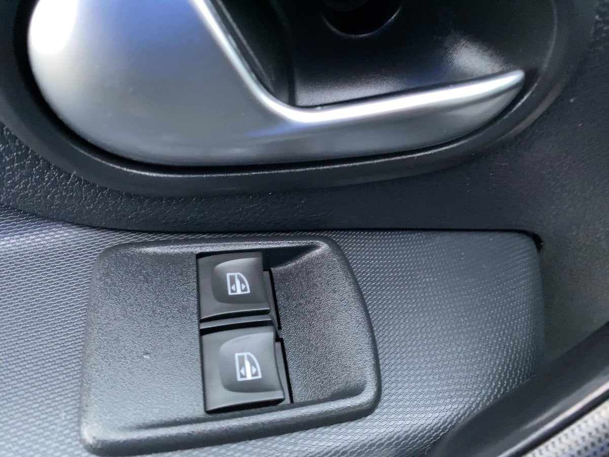 Dacia Sandero II 0.9 TCe 90 eco² Stepway Celebration