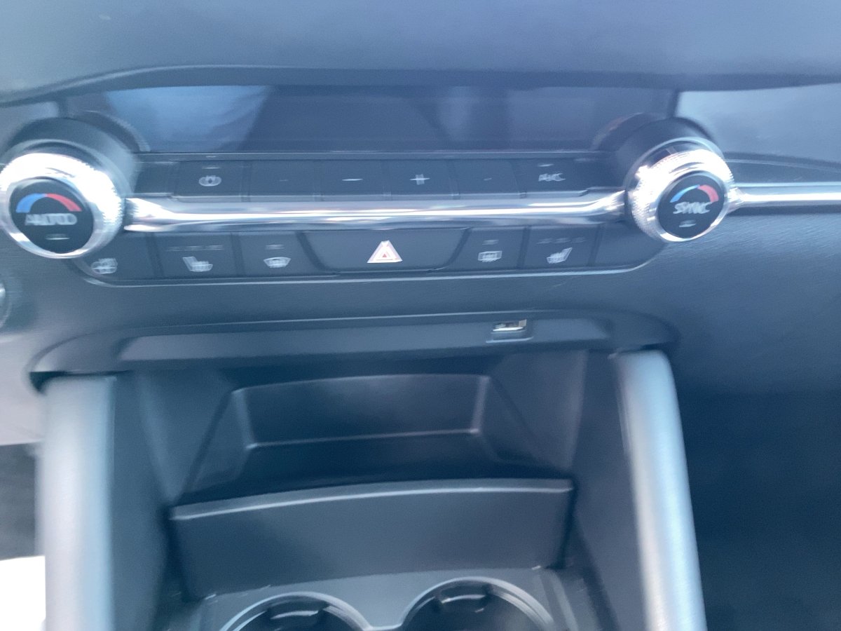 Mazda 3 2.0 SKYACTIV-X Edition 100 CAM*LED*NAVI*SHZ*LM