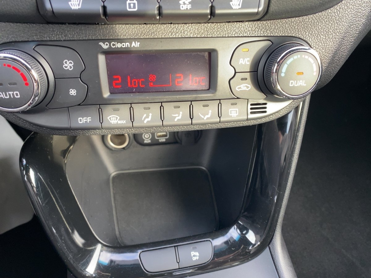 Kia ceed 1.0 T-GDI GT-Line LED*SHZ*PDC*Facelift*LM