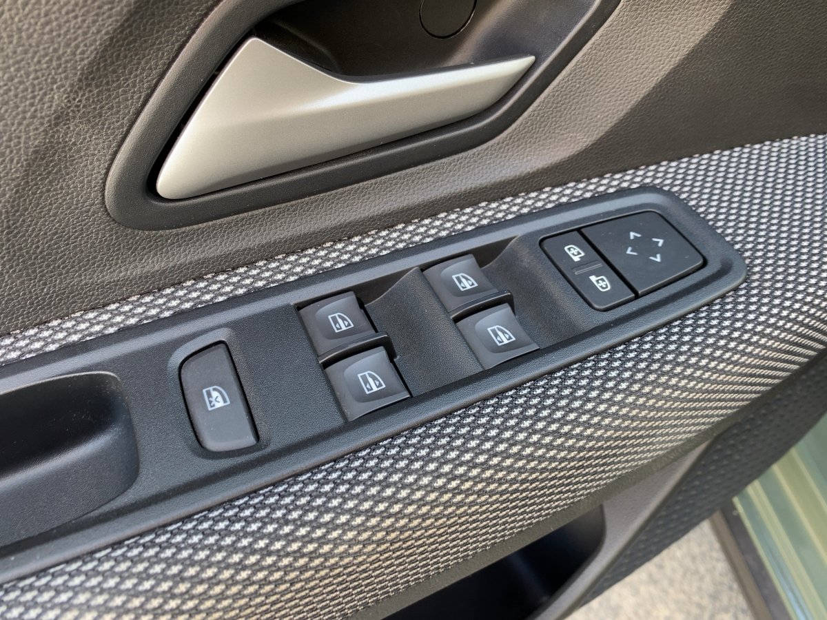 Dacia Jogger 1.0 TCe 110 7-Sitzer Expression LED*PDC