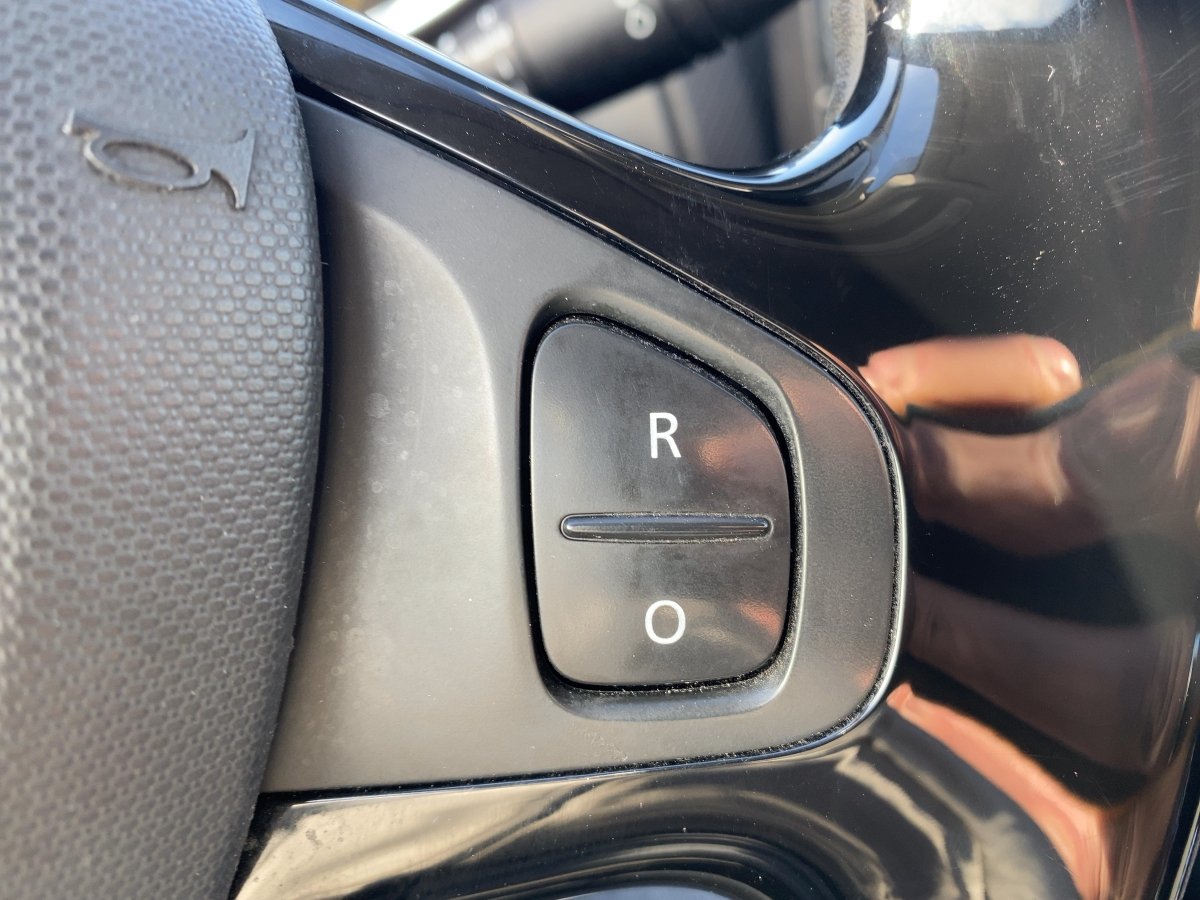 Renault Clio IV 1.2 16V 75 Dynamique LED*NAVI*PDC*KlimaA