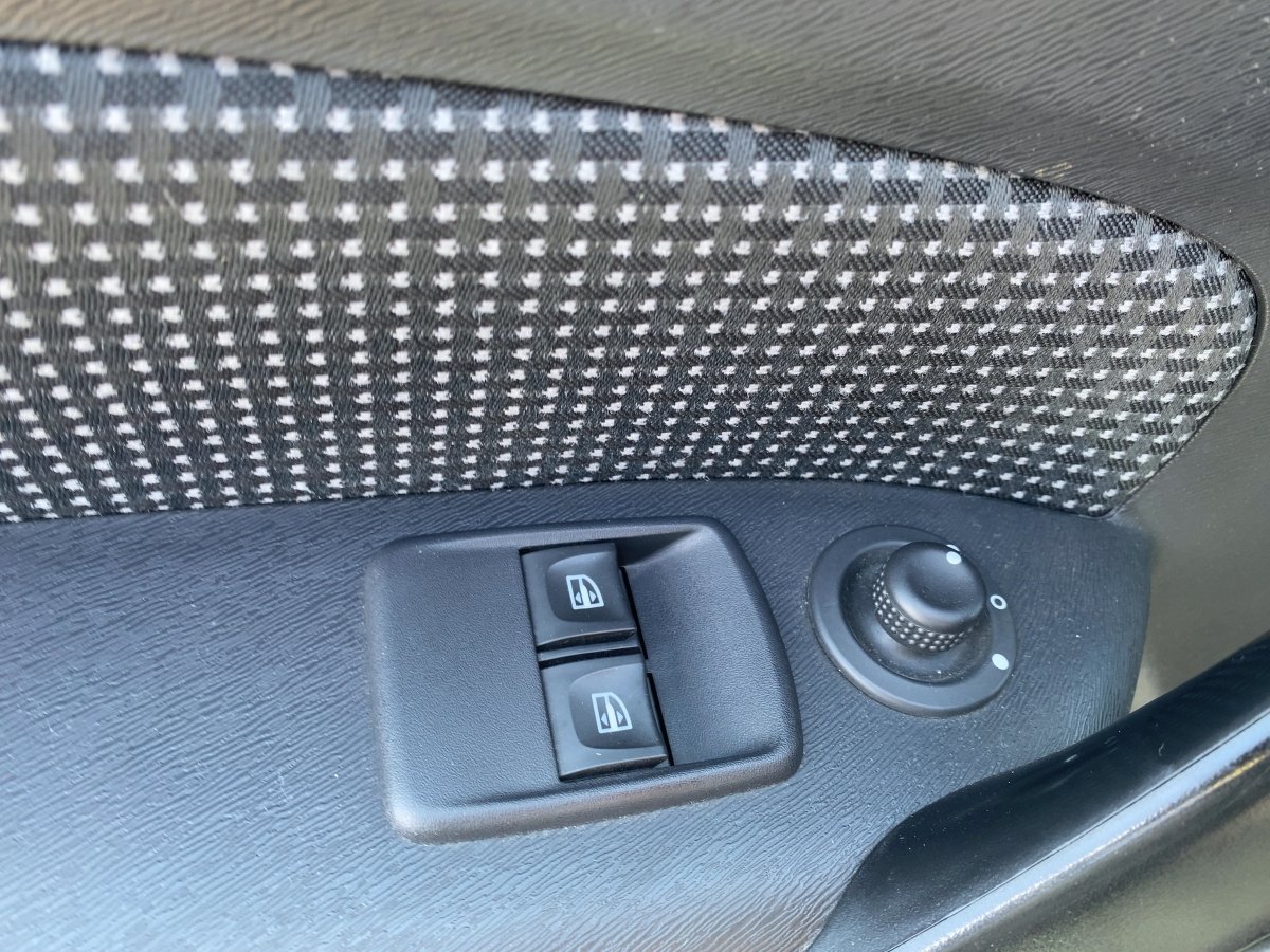 Mercedes-Benz Citan Kombi CDI A2 M1 108/109/111 415.703 LED*LM