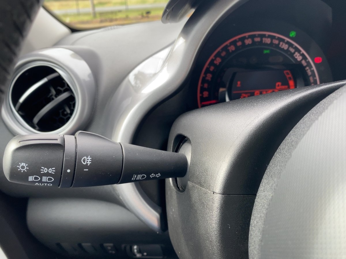 Renault Twingo 1.0 SCe 65 Zen LED*SHZ*KONTRAST*Facelift