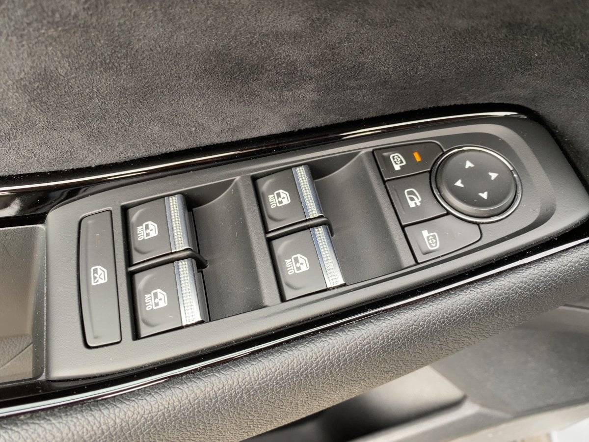 Renault Austral 1.2 E-TECH Full 200 Iconic Esprit Alpine