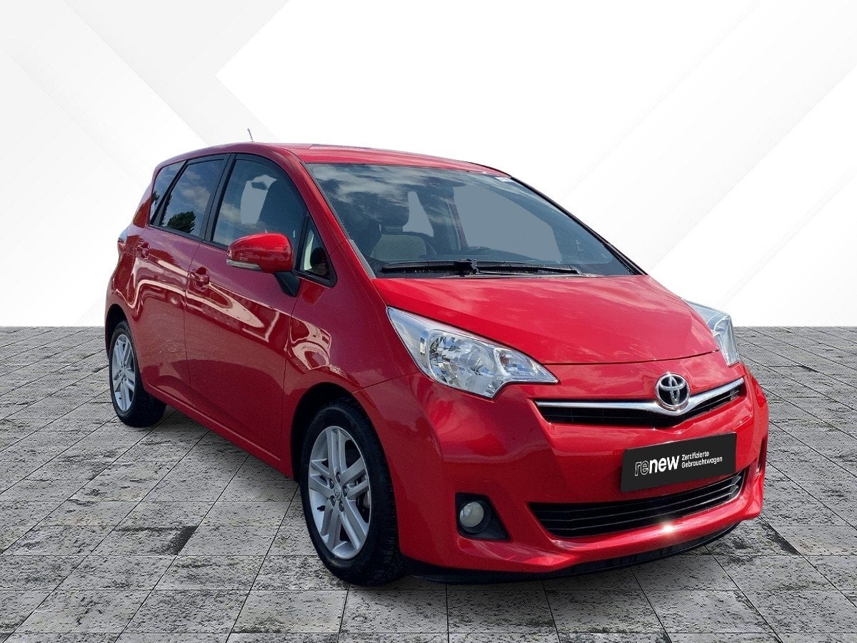Toyota Verso-S 1.3 Club CAM*LED*AUT*Kam.*KeyLess*KlimaA