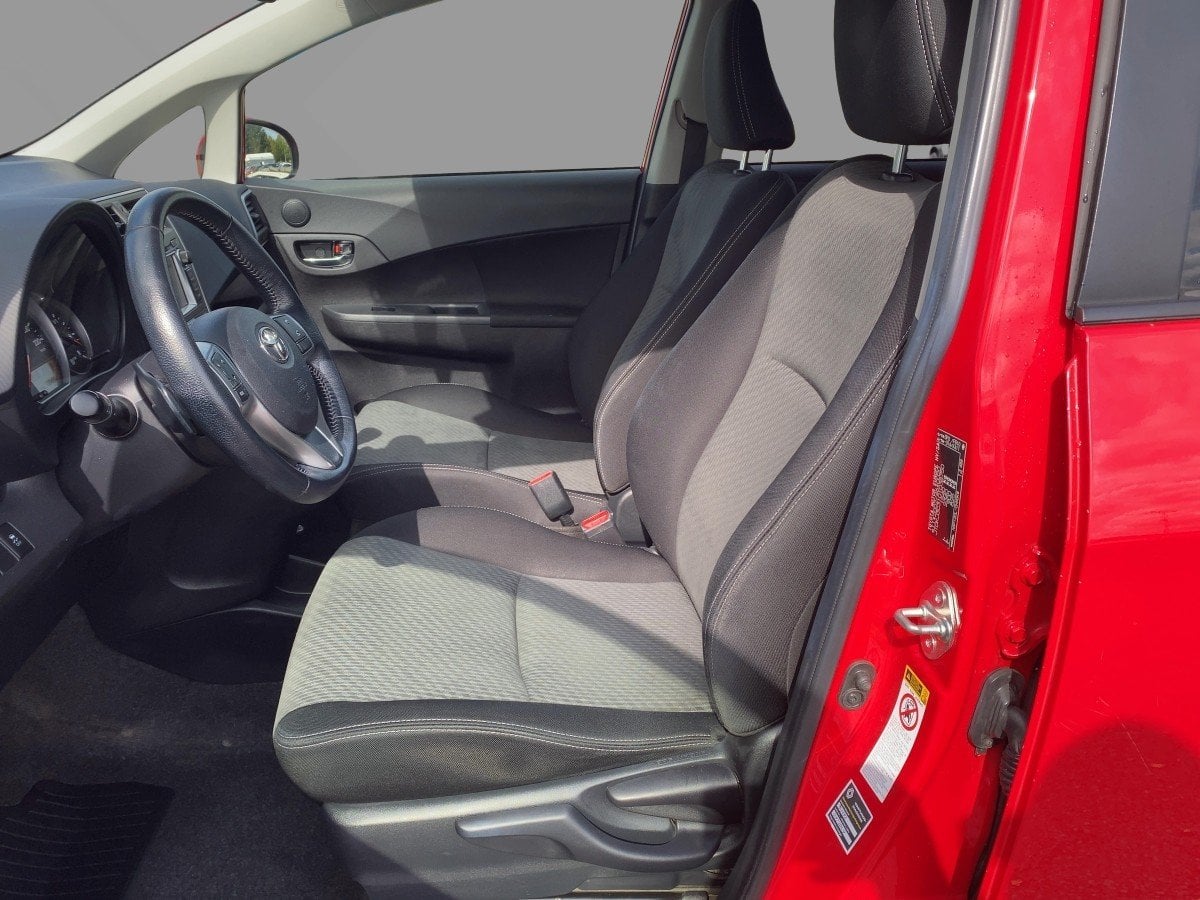 Toyota Verso-S 1.3 Club CAM*LED*AUT*Kam.*KeyLess*KlimaA