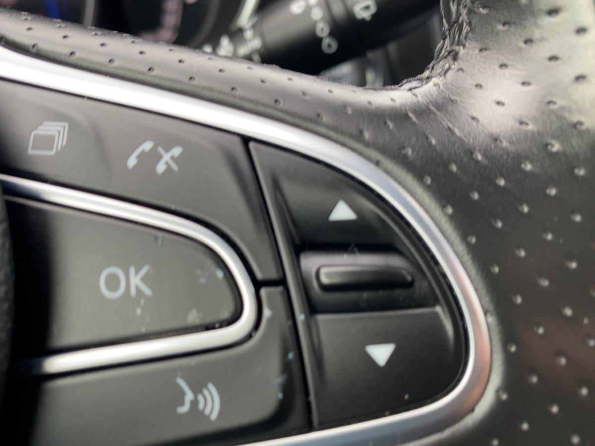 Renault Kadjar 1.3 TCe 140 GPF Black Edition CAM*LED*SHZ