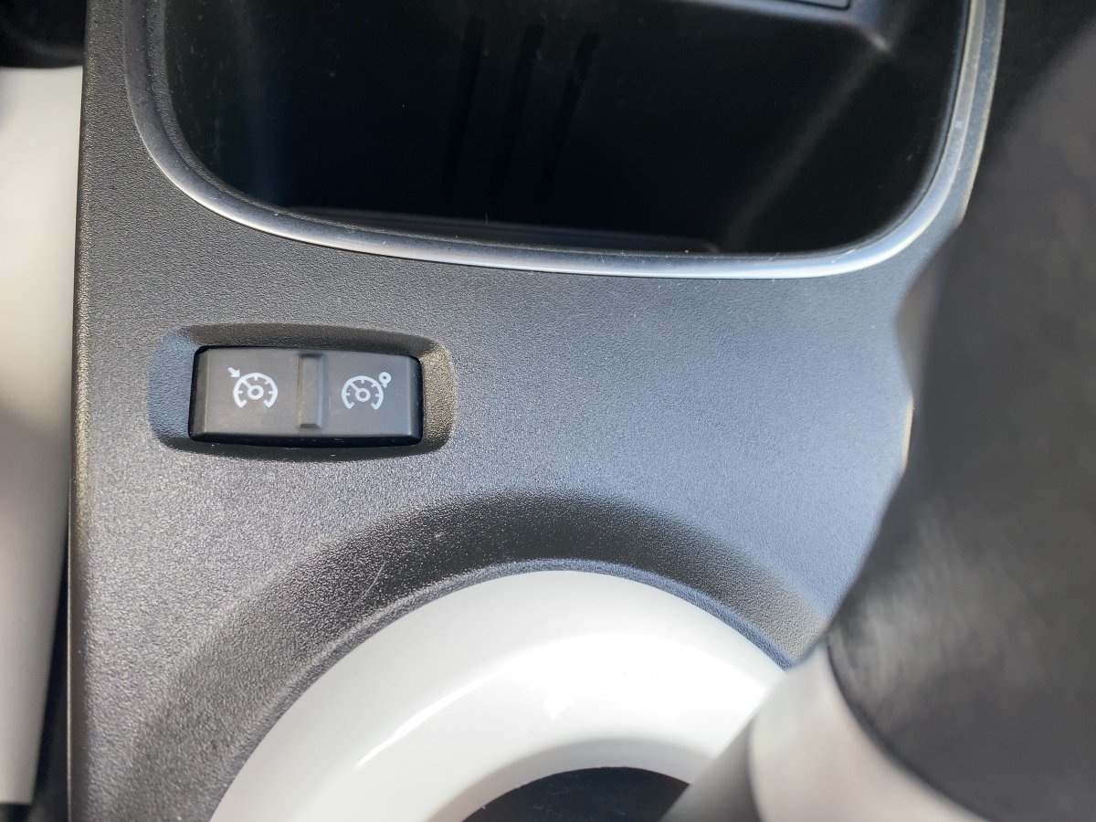 Renault Twingo  Techno Electric CAM*LED*NAVI*KONTRAST*LM