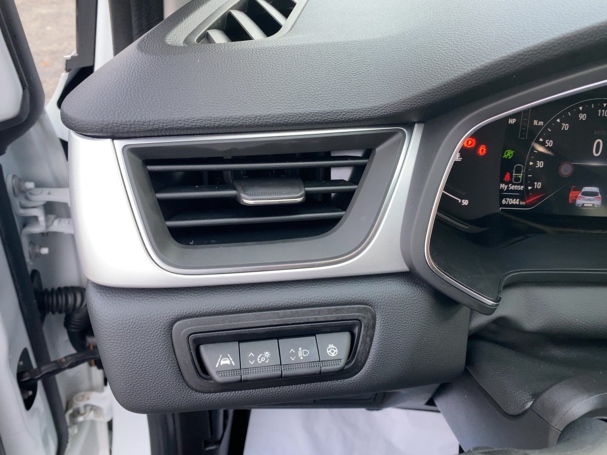 Renault Captur TCe 140 Techno *Navi*CarPlay*Kamera*