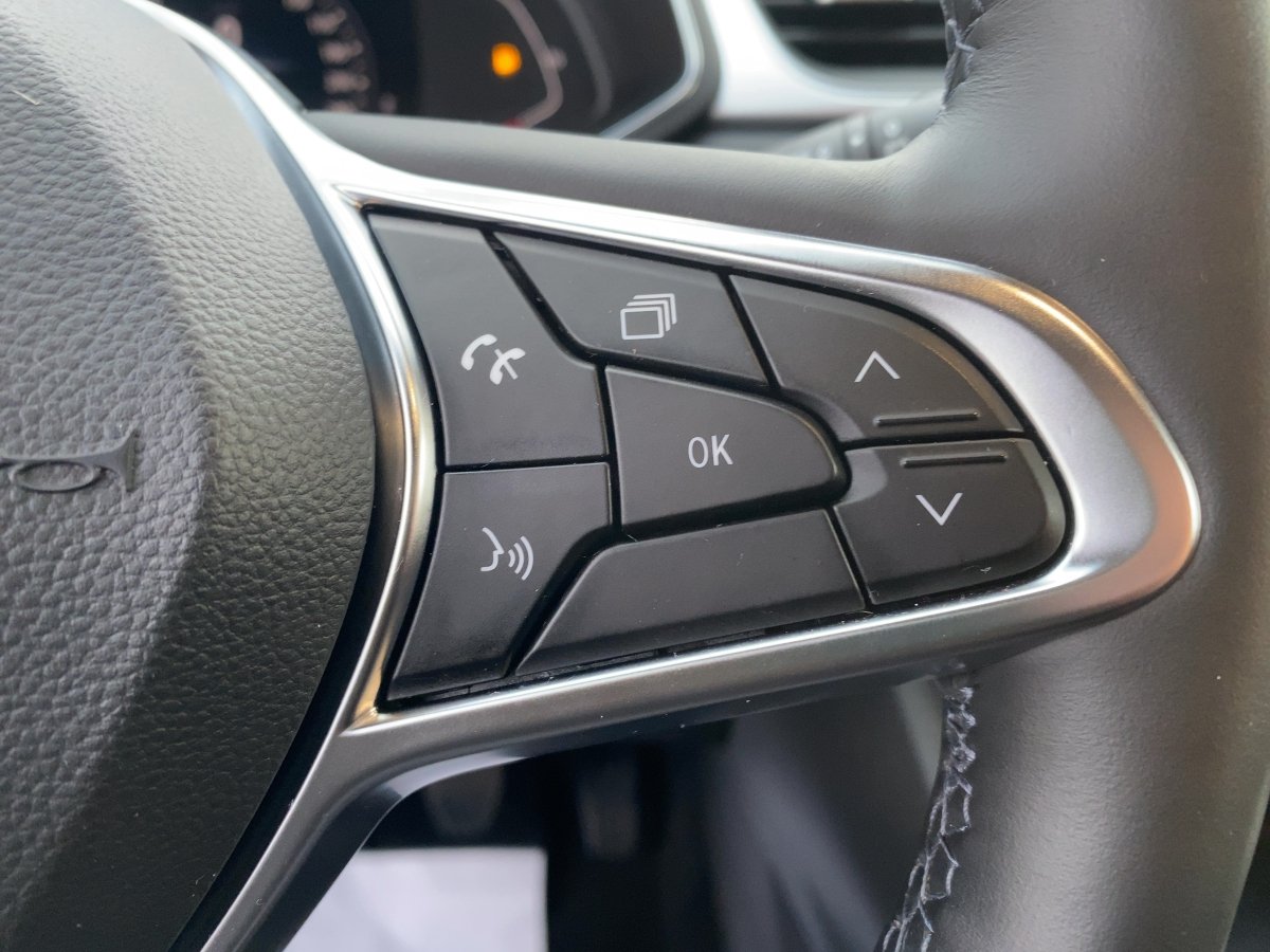 Renault Captur TCe 140 Techno *Navi*CarPlay*Kamera*