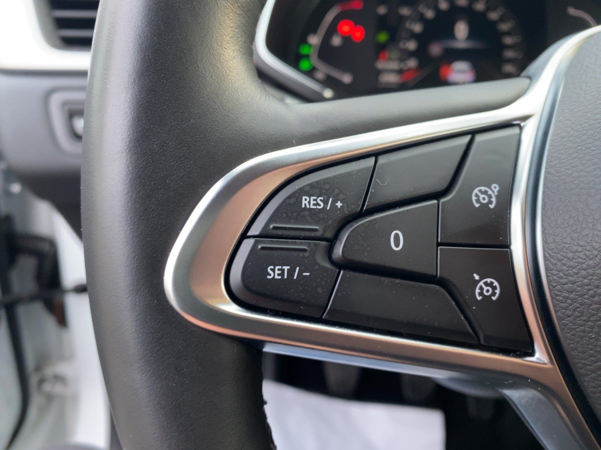 Renault Captur TCe 140 Techno *Navi*CarPlay*Kamera*