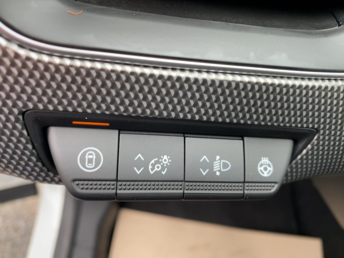Renault Arkana 1.3 TCe 140 Techno CAM*LED*NAVI*SHZ*TWA