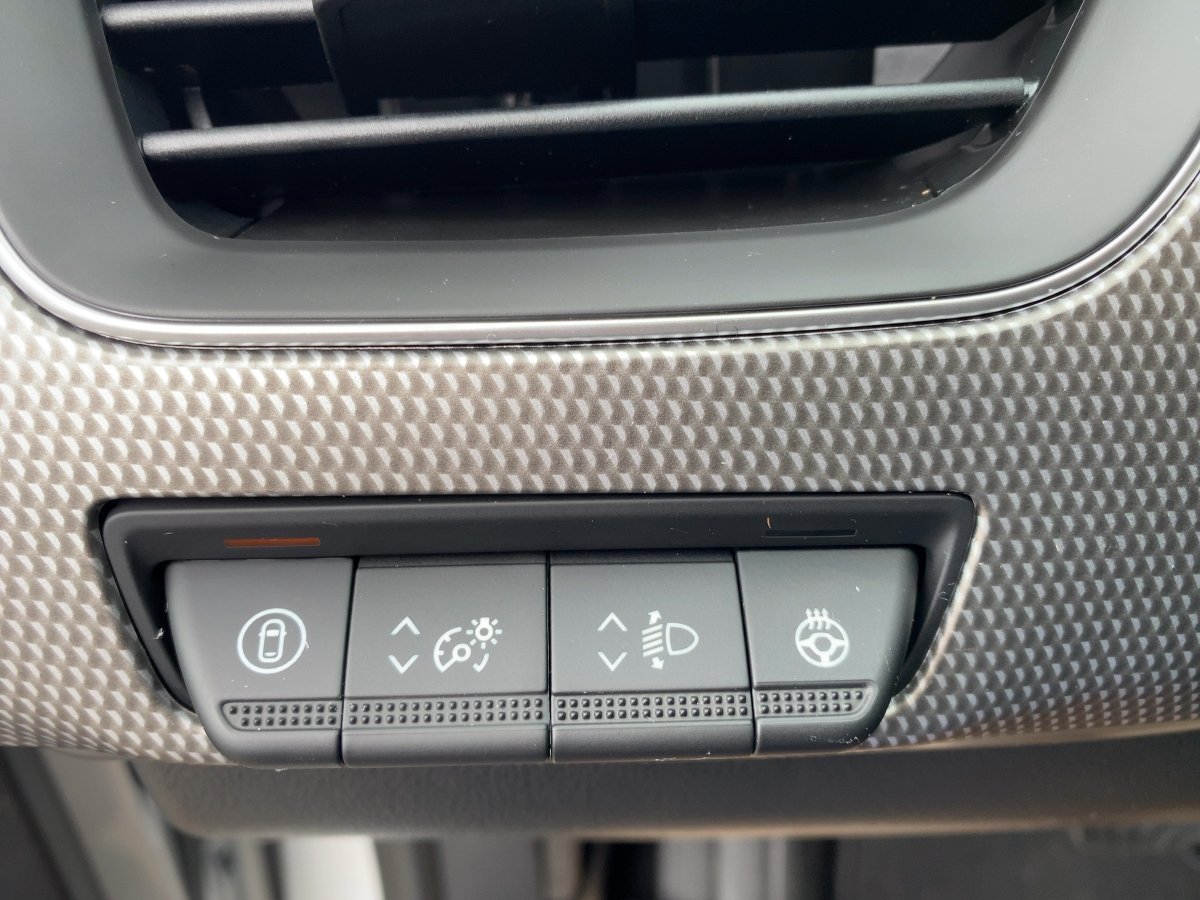 Renault Arkana 1.3 TCe 140 Techno CAM*LED*NAVI*SHZ*TWA