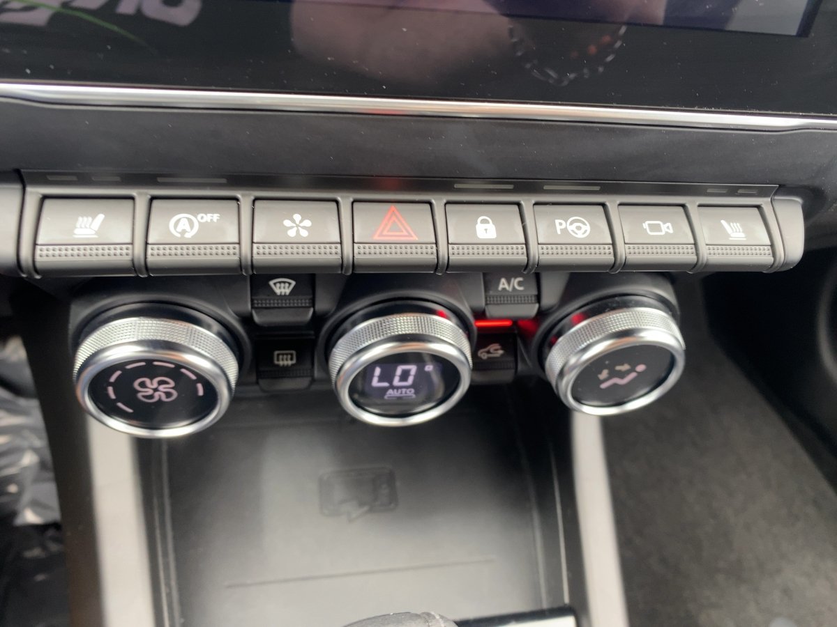 Renault Arkana Techno TCe 140 EDC *CarPlay*Kamera*Navi*