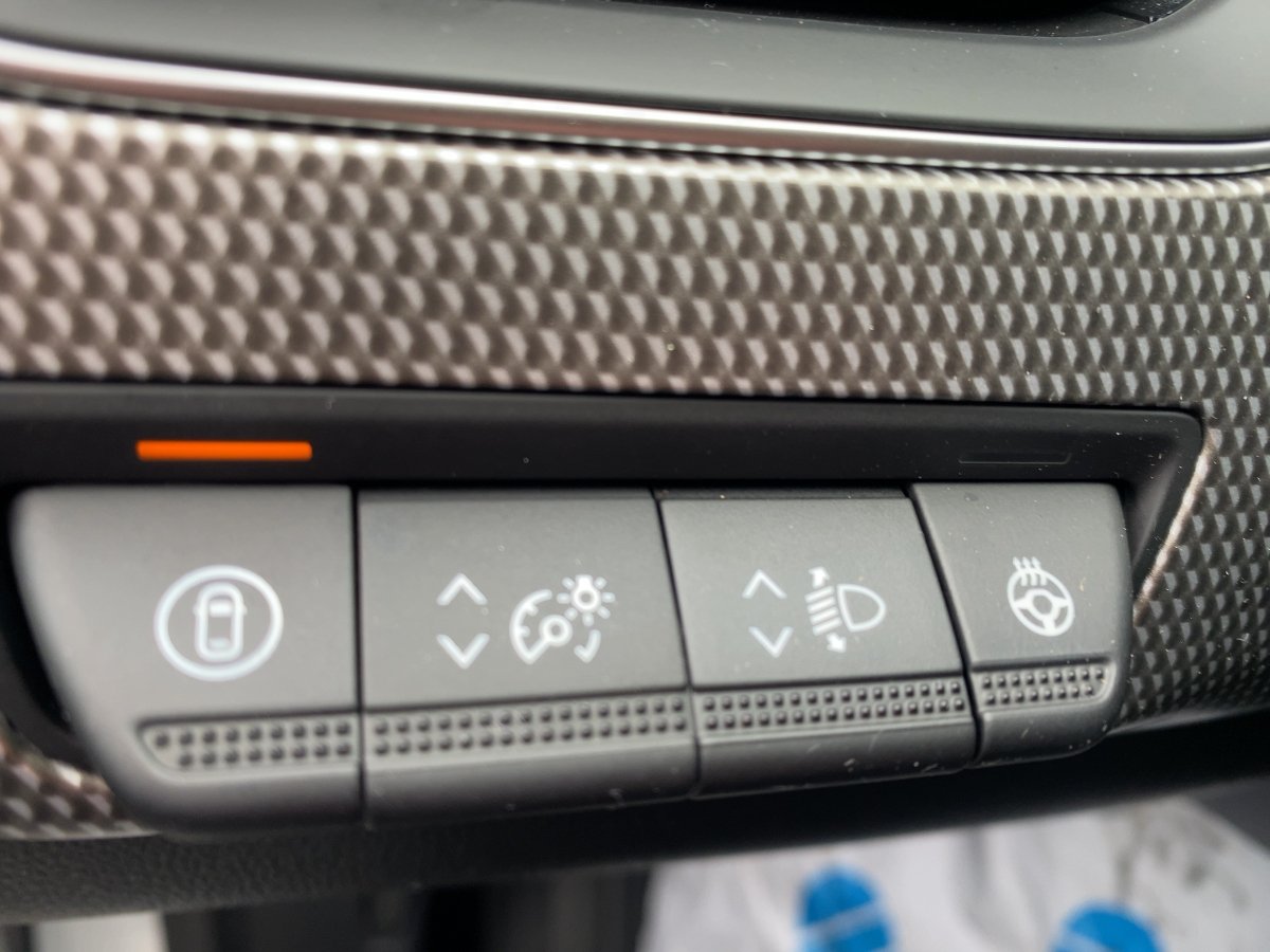Renault Arkana 1.3 TCe 140 Techno CAM*LED*NAVI*SHZ*TWA
