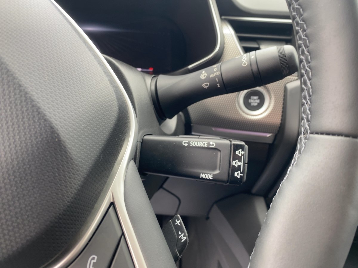 Renault Arkana Techno TCe 140 EDC *CarPlay*Kamera*Navi*