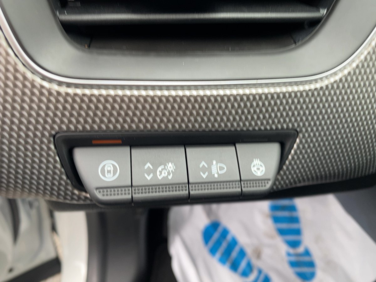 Renault Arkana 1.3 TCe 140 Techno CAM*LED*NAVI*SHZ*TWA