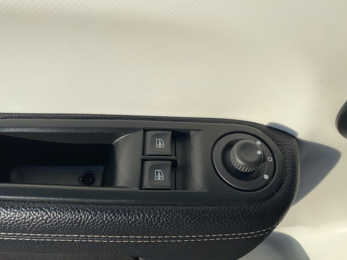 Renault Twingo  Intens Electric CAM*LED*NAVI*SHZ*PDC*AUT